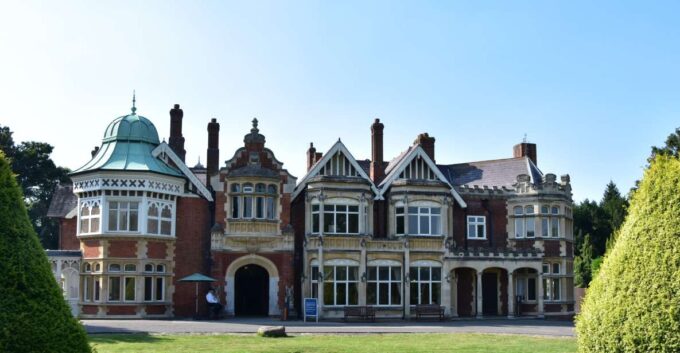 Private Day Tour to Bletchley Park. - Wartime Espionage Revelations