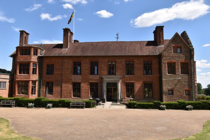 Private Day Tour to Chartwell, Home of Sir Winston Churchill - Footsteps of Renowned Visitors