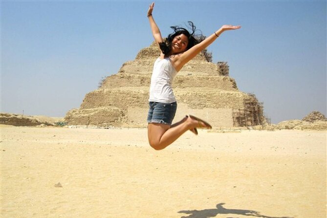 Private Day Tour to Giza Pyramids Sphinx Memphis Saqqara & Dahshur Pyramids - Exploring the Pyramids