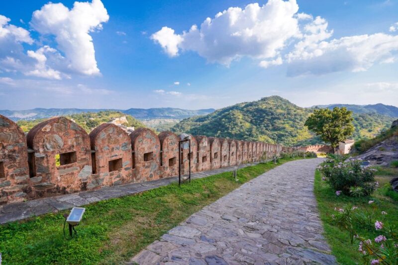 Private Day Tour to Kumbhalgarh Fort & Ranakpur Jain Temple - Frequently Asked Questions