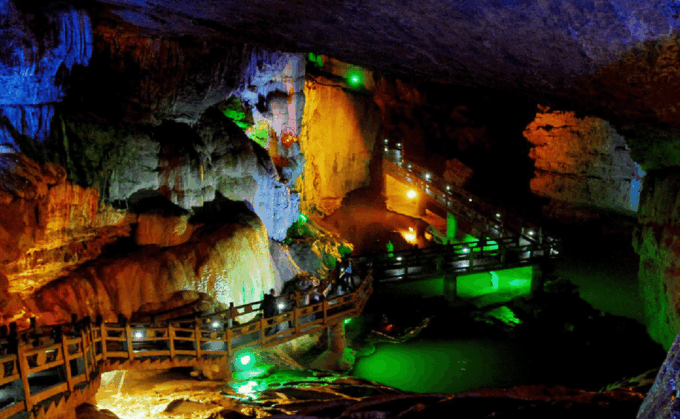 Private Day Tour to Kunming Stone Forest and Jiuxiang Cave - Kunming Stone Forest