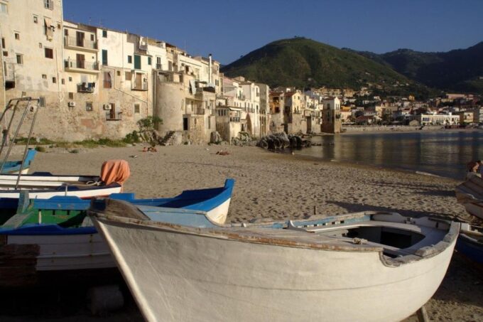 Private Day Tour to Palermo and Cefalù From Catania - Language Options