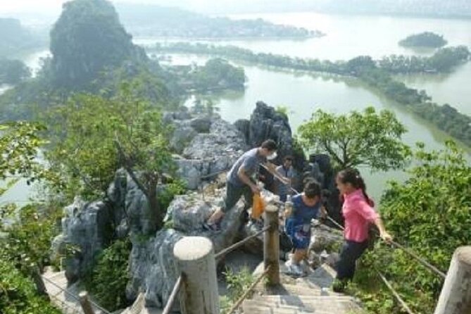Private Day Tour to Seven Star Crag Natural Wonder From Guangzhou - Meeting and Pickup