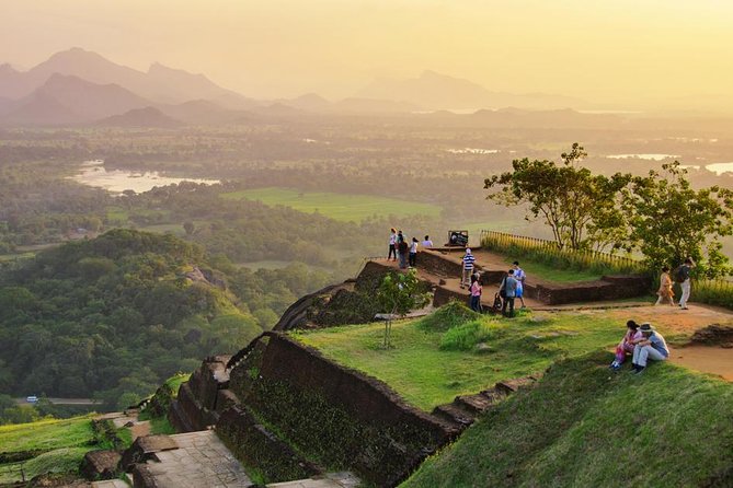 Private Day Tour to Sigiriya and Dambulla From Colombo - Customer Feedback and Reviews