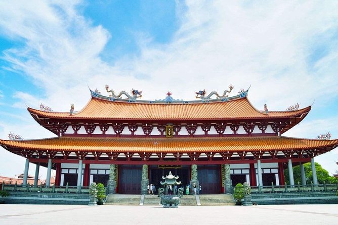 Private Day Tour to Visit Guanghua Temple and Meizhou Island From Xiamen - Accessibility and Participation