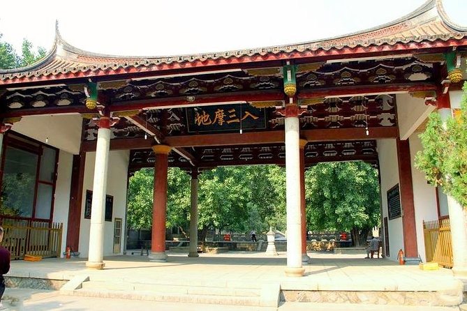 Private Day Tour to Visit Guanghua Temple and Meizhou Island From Xiamen - Exploring Meizhou Island