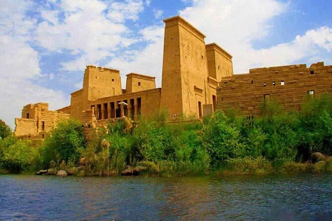 Private Day Trip From Luxor to Aswan - Qualifications of the Guide
