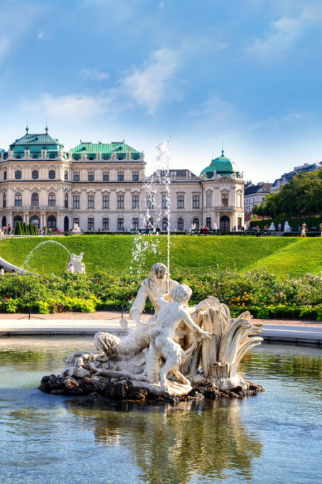 Private Day Trip From Prague to Vienna and Back, in English. - About the Service Provider