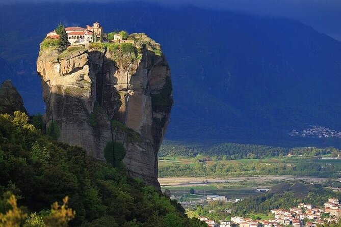 Private Day Trip From Thessaloniki to Meteora - Transportation and Amenities Provided