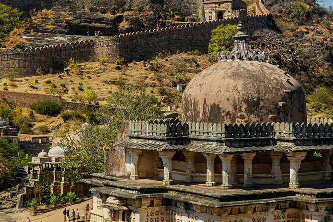 Private Day Trip from Udaipur to Kumbhalgarh Fort and Ranakpur - Key Points