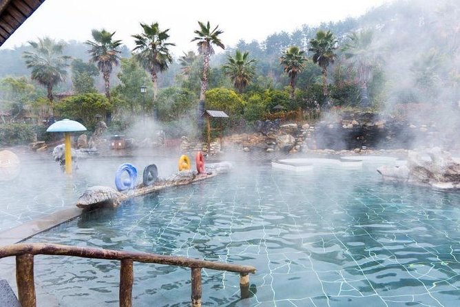 Private Day Trip: Outdoor Hot Spring Experience and Mutianyu Great Wall - Cable Car and Toboggan Rides