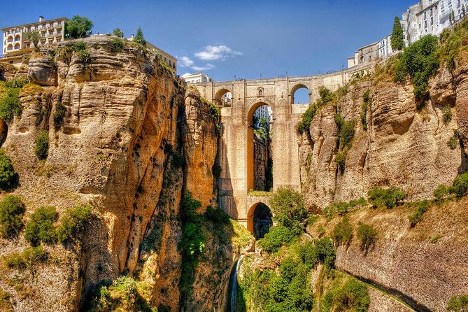 *Private Day Trip* Ronda and Setenil De Las Bodegas From Jerez - Exploring Rondas Breathtaking Landscapes