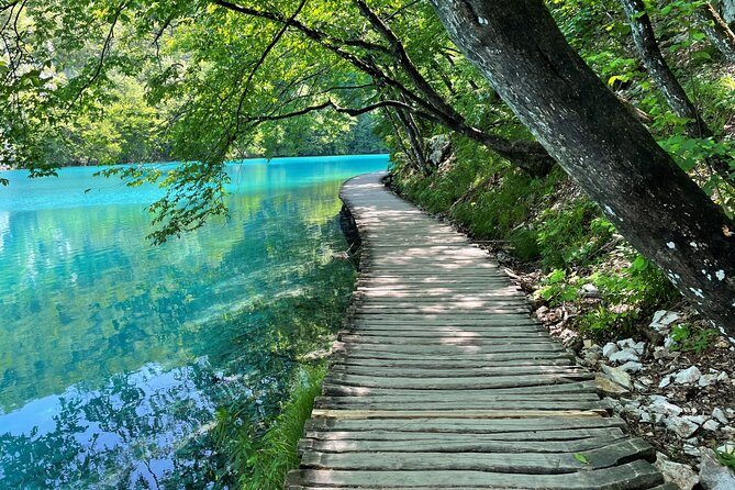 Private Day Trip: Stunning Plitvice Lakes and Rastoke From Zagreb - Accessibility and Tour Considerations