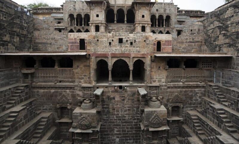 Private Day Trip to Abhaneri From Jaipur - Language Support and Tour Guide