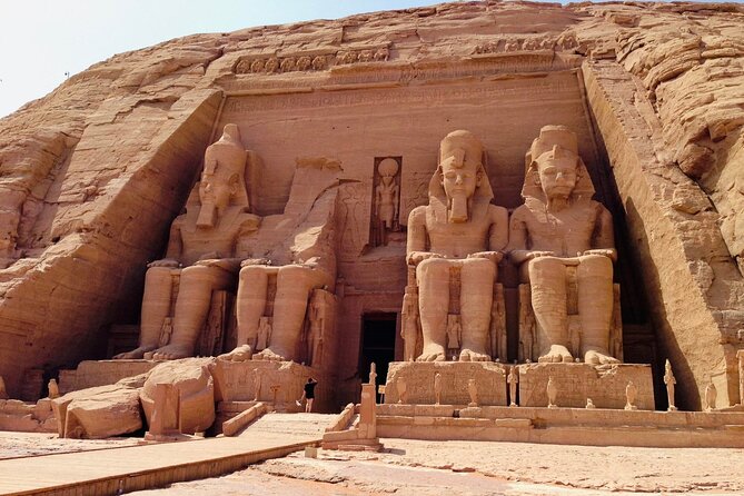 Private Day Trip to Abu Simbel Temple With Guide From Luxor - Pickup and Drop-off