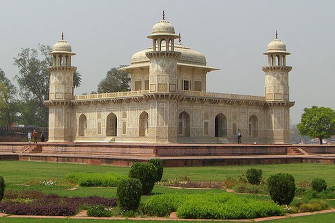 Private Day Trip to Agra an Amazing Sunrise View Taj Mahal With Agra Fort - Discover the Grandeur of Agra Fort