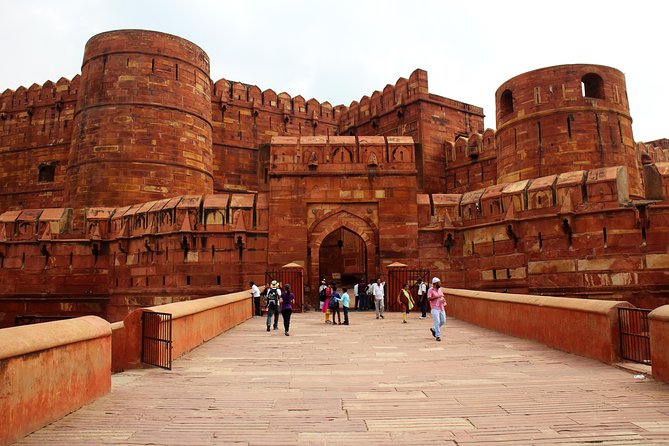 Private Day Trip to Agra Includes Taj Mahal and Agra Fort From Delhi - Dining Experience