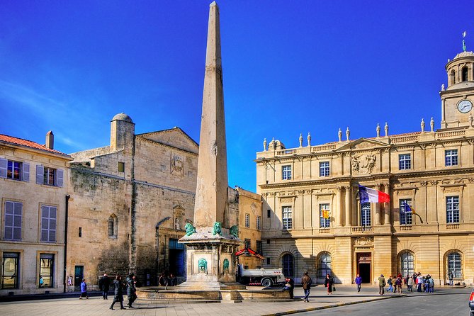 Private Day Trip to Arles Les Baux De Provence and Saint Remy De Provence - Exploring Arles