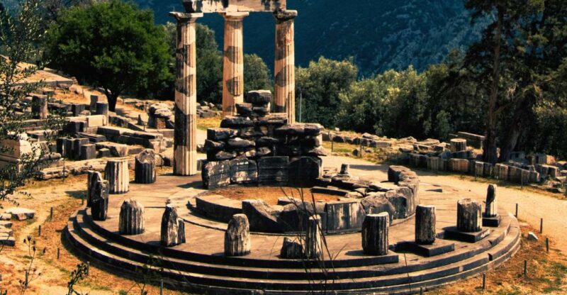 Private Day Trip to Delphi and Arachova From Athens - Indulge in Delicious Local Cuisine