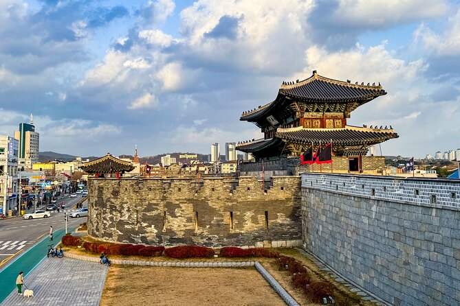 Private Day Trip to Korean Folk Village and Hwaseong Fortress - Accessibility and Dietary Accommodations