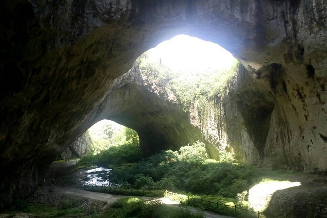 Private Day Trip to Krushuna Waterfalls and Devetashka Cave - Overall Rating and Reviews