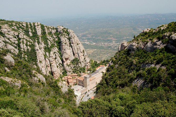 Private Day Trip to Montserrat From Barcelona With a Local - Meeting and Pickup