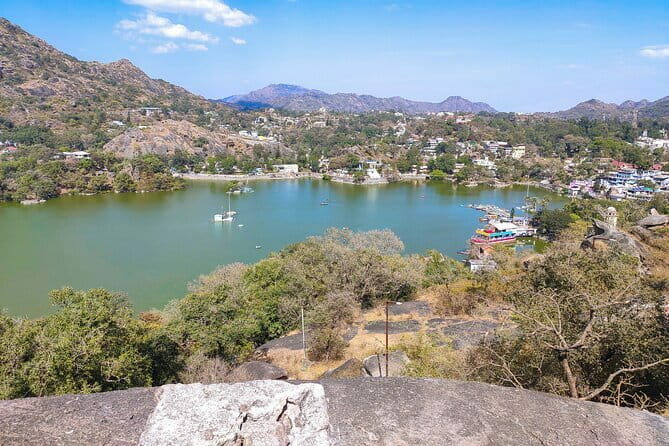 Private Day Trip to Mount Abu from Udaipur by Car - Who Should Consider This Tour?
