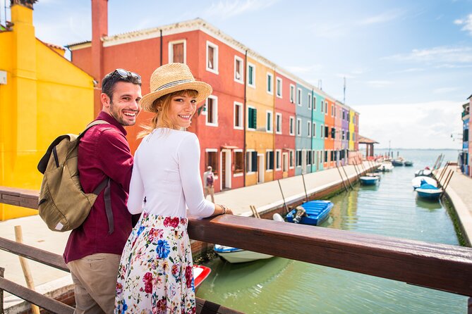 Private Day Trip to Murano, Burano & Torcello Islands From Venice With a Local - Discovering the Vibrant Burano