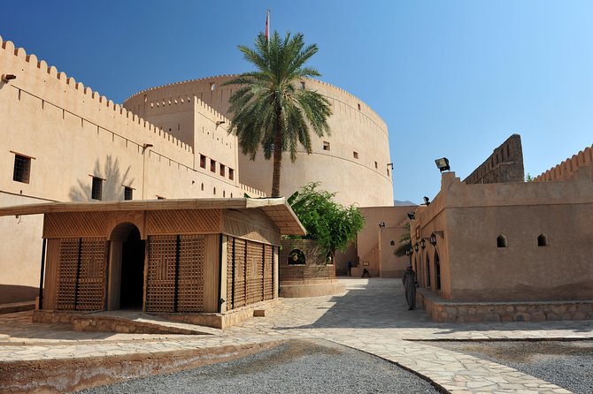 Private Day Trip to Nizwa, Jabal Akhdar (Green Mountain) & Birkat Al Moz - Key Points