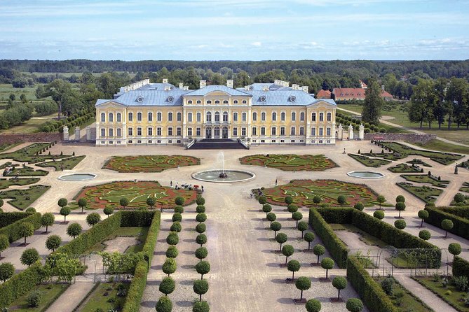 Private Day Trip to Rundale Palace, Hill of Crosses & More - Rundale Palace Museum