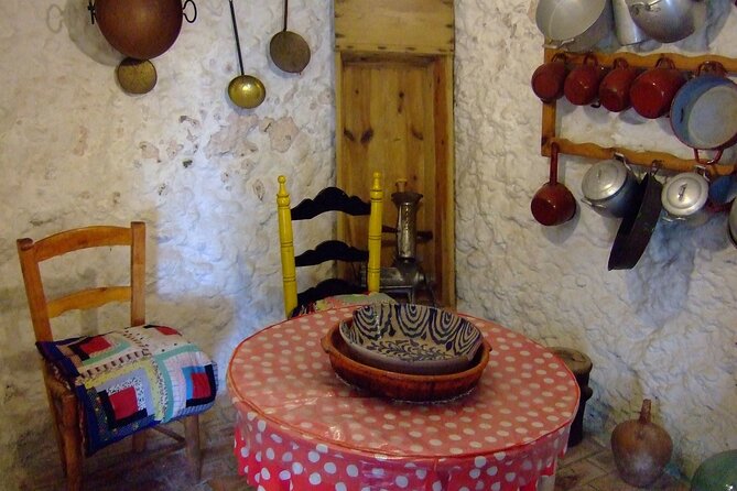 Private Day Trip to Sacromonte Caves From Granada With a Local - Guided Tour of the Caves