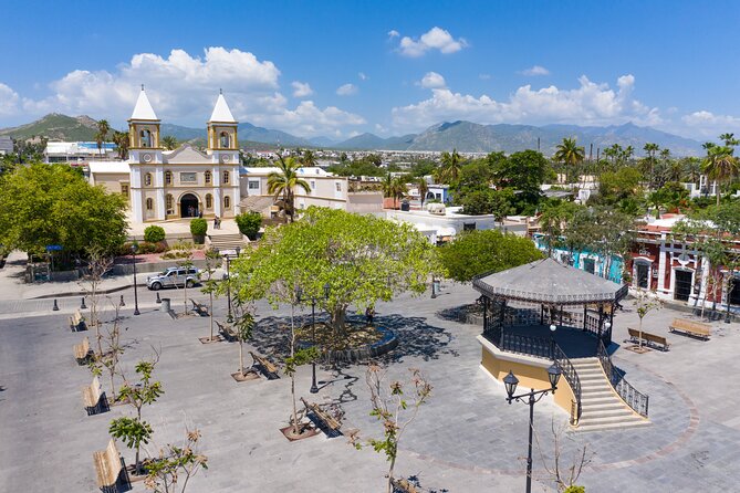 Private Day Trip to San José & Cabo San Lucas - Tour Accessibility and Fitness Level