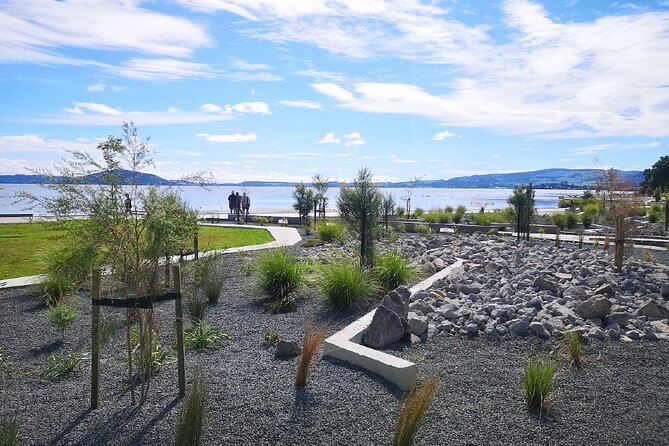 Private Day Trip To Te Puia Rotorua - Safe Driving and Knowledgeable Driver