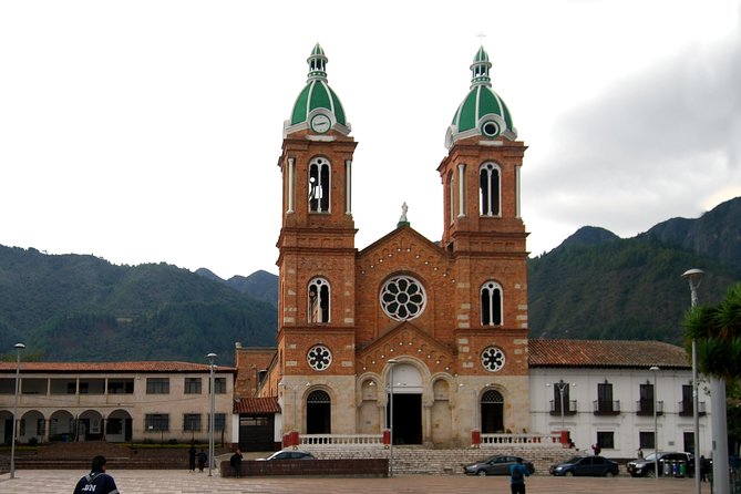 Private Day Trip to Traditional Towns Around Bogotá (9 Hrs.) - Culture, Delicacies, and Architectural Styles