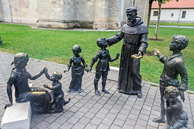 Private Day Trip to Turda Salt Mine and Alba Carolina Fortress - Tour Inclusions and Amenities
