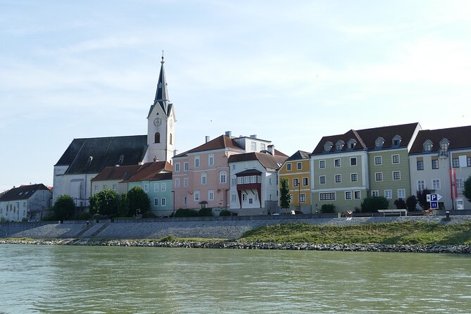 Private Day Trip to Wachau Valley & Melk Abbey From Vienna With a Local - Exploring the Wachau Valley