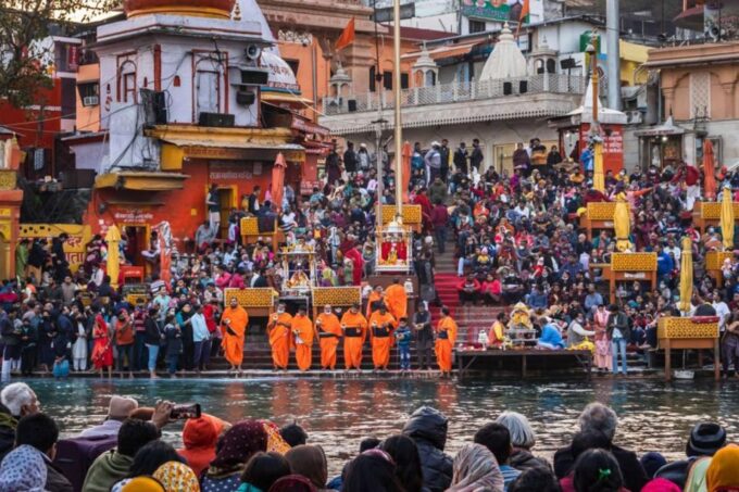 Private Delhi Agra Lucknow Ayodhya Varanasi Tour From Delhi - Booking and Availability