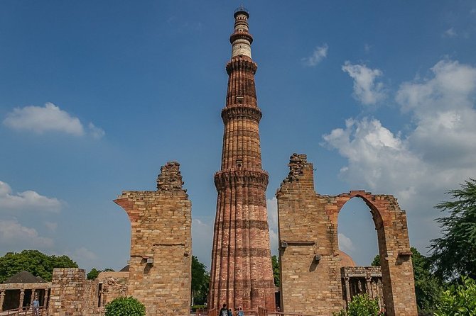 Private Delhi Day Tour With Tour Guide - Duration and Group Size
