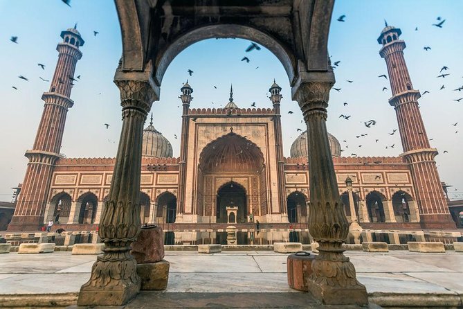 Private Delhi Temples and Spiritual Sites Tour - Transport and Pickup Details