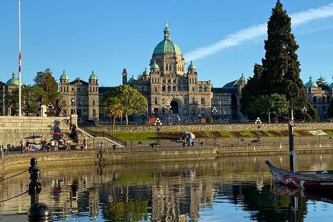 Private Deluxe Tour of Victoria & to Butchart Gardens (5 hrs) - Key Points