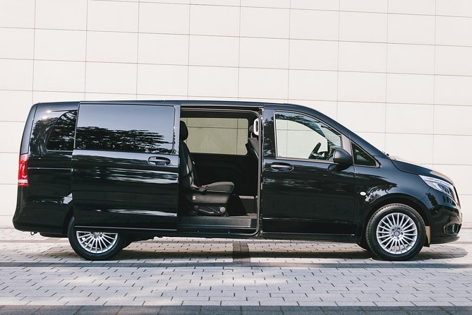 Private Departure Transfer From Boston City to Boston Airport - Pickup and Drop-off