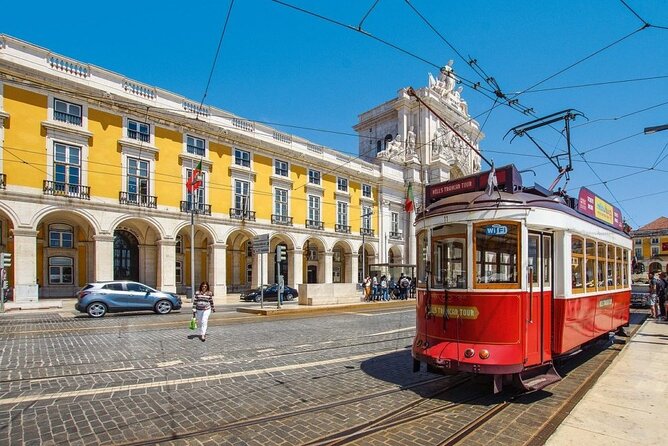 Private Departure Transfer: From Hotels to Lisbon Airport - Pickup and Dropoff Locations