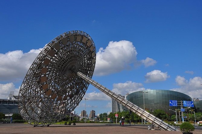 Private Departure Transfer From Shanghai City Center to Pudong Int'l Airport - Top Attractions in Shanghai