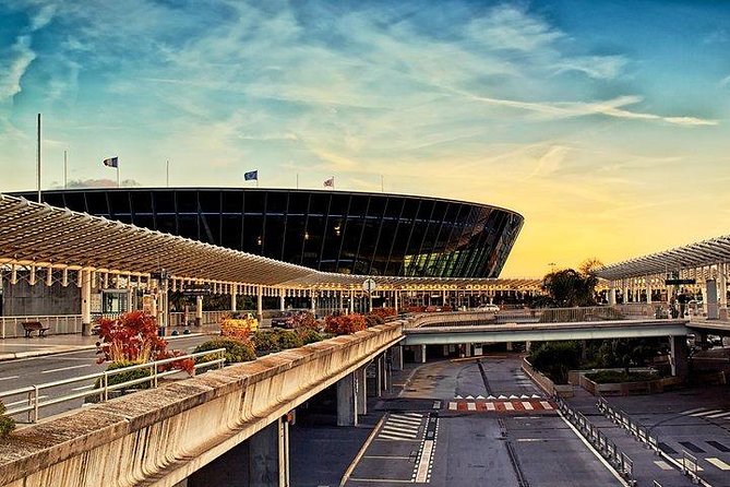 Private Departure Transfer: Hotel to Nice Airport - Customer Reviews and Excellence Badge