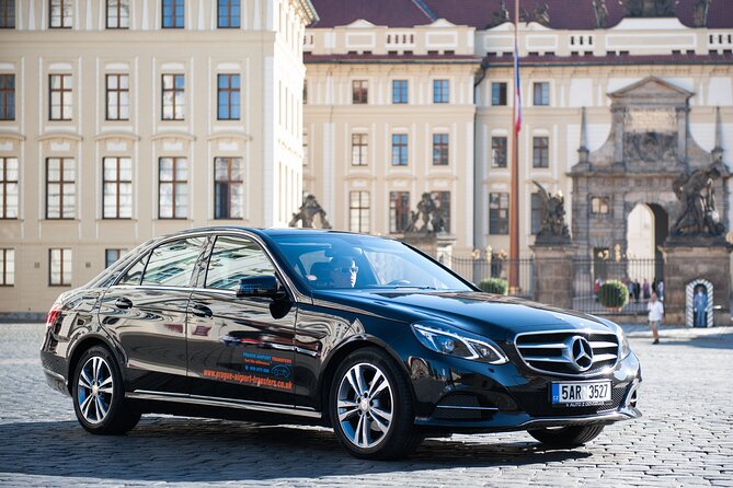 Private Departure Transfer: Prague Airport - Pickup and Drop-off