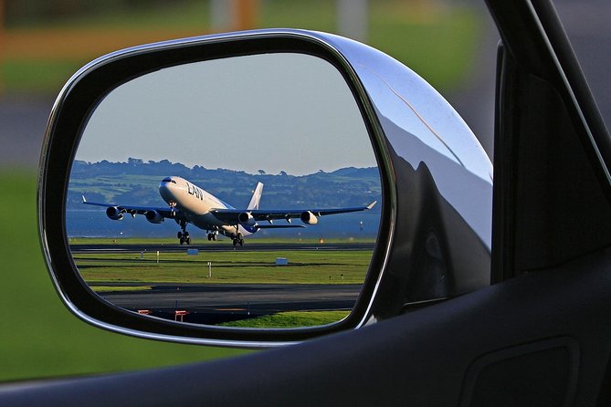 Private Departure Transfer: Warsaw Chopin Airport - Driver and Communication