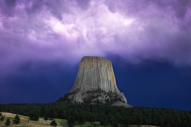 Private - Devils Tower - Deadwood - Spearfish Canyon + Picnic - Experiencing Deadwood
