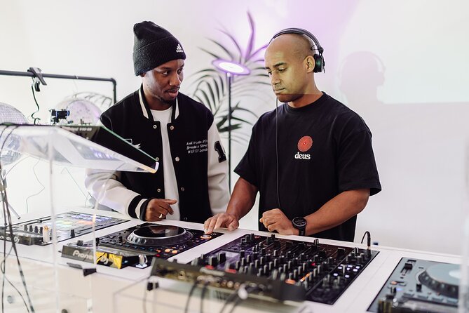 Private DJ Class - Personalized Learning Approach