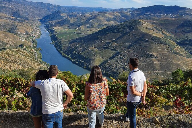 Private Douro and Porto 4x4 Tour With Wine Tasting and Boat Trip - Memorable Tour Experiences