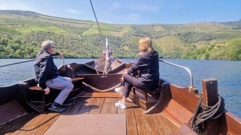 Private Douro Valley Tour:Visits,Tastings,Boat and Lunch 5* - Language and Group Information